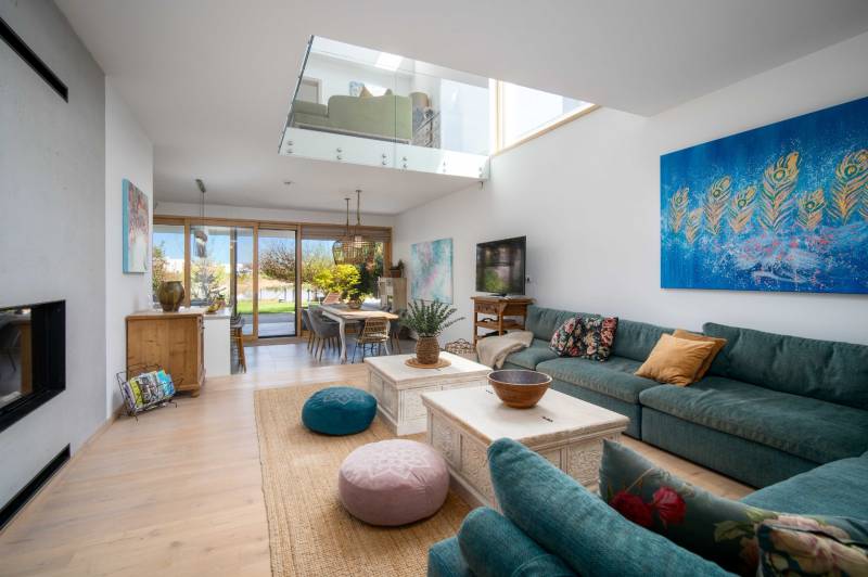 Luxury Villa on the Lake in Kittsee