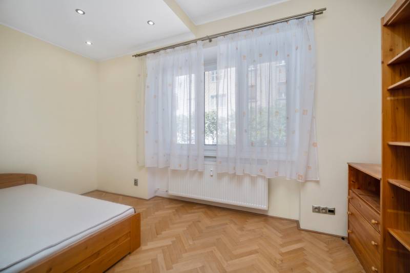 Sale Two bedroom apartment, Two bedroom apartment, Karadžičova, Bratis