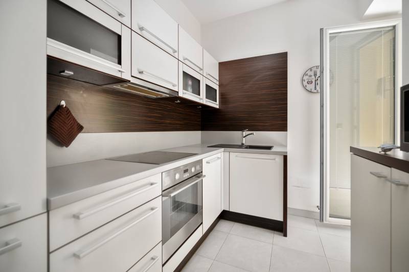Sale Two bedroom apartment, Two bedroom apartment, Karadžičova, Bratis