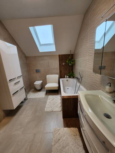 Sale Family house, Family house, Bruck an der Leitha, Austria
