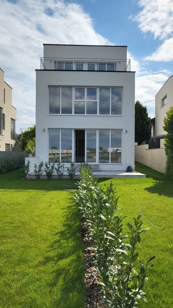 Rent Three bedroom apartment, Three bedroom apartment, Neusiedl am See