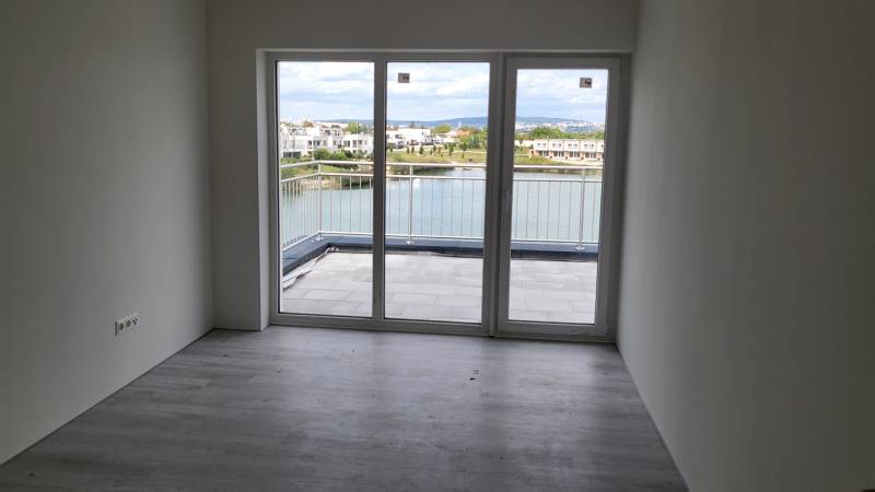 Rent Four+ bedroom apartment, Four+ bedroom apartment, Neusiedl am See