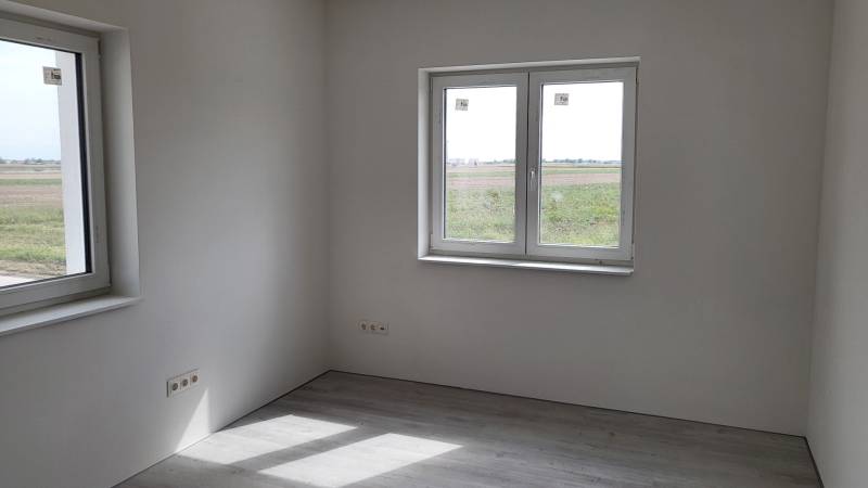 Rent Four+ bedroom apartment, Four+ bedroom apartment, Neusiedl am See